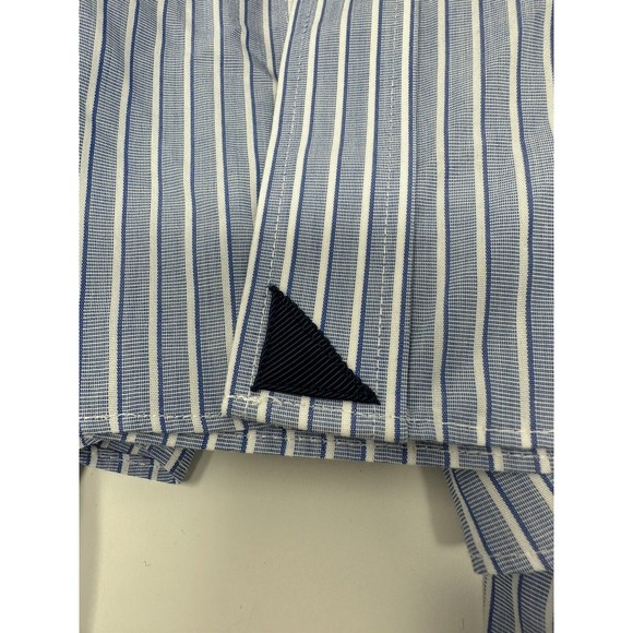 UntuckIt Button Front Shirt 2XL Blue Stripe Wrinkle Free Two 100% Cotton - Picture 6 of 8